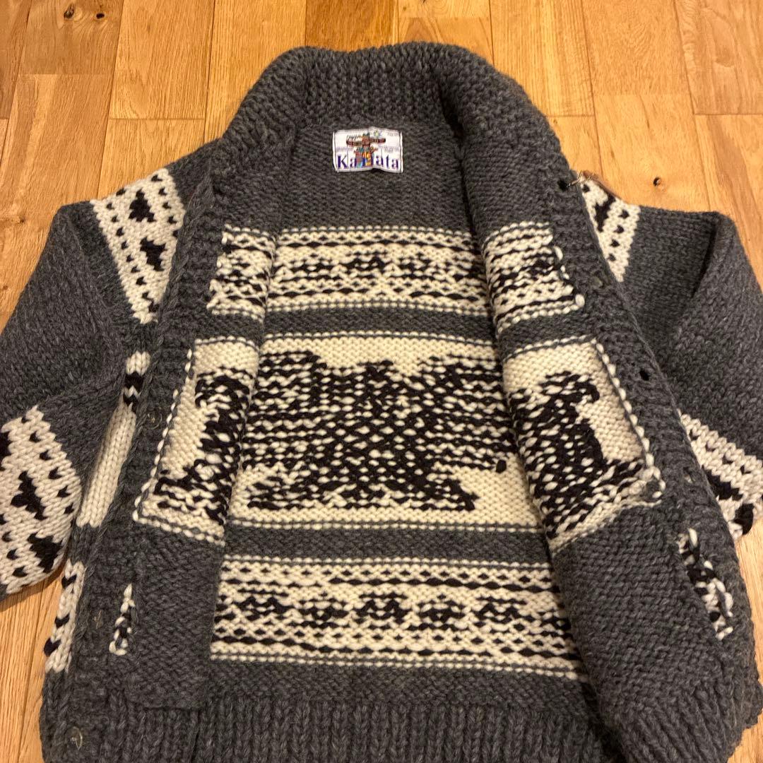 Knitata ビンテージモデル　エンブレム柄 カーディガン　カナダ製