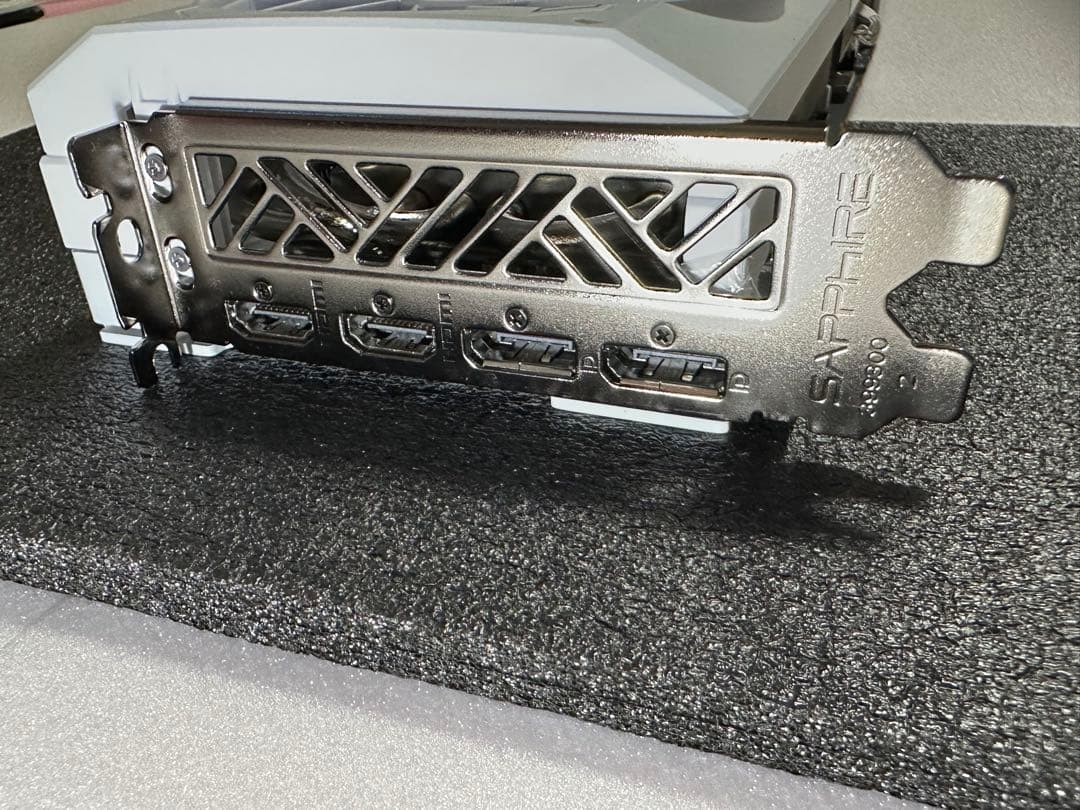 グラフィックボード・グラボ・ビデオカード Sapphire Radeon RX 7800 XT 16GB