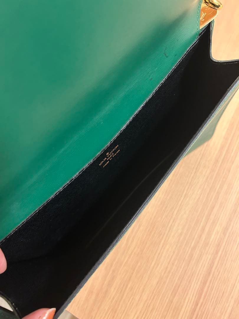 ひ*こ様 ルイヴィトン ショルダーバッグ エピ グルネル ヴィトン