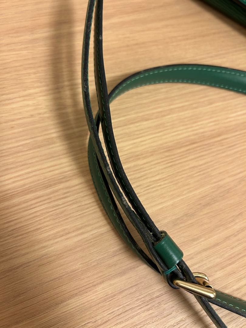 ひ*こ様 ルイヴィトン ショルダーバッグ エピ グルネル ヴィトン