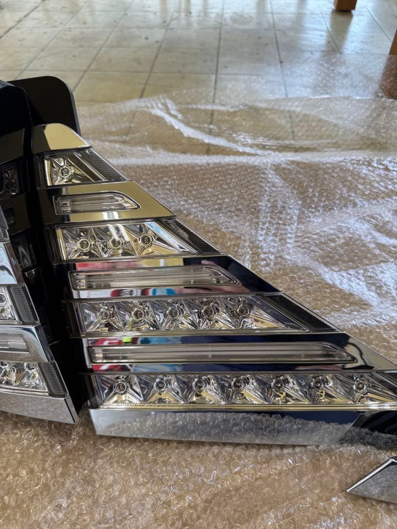 アルファー ヴァレンティ 20系 テールランプ ヴァレンティ