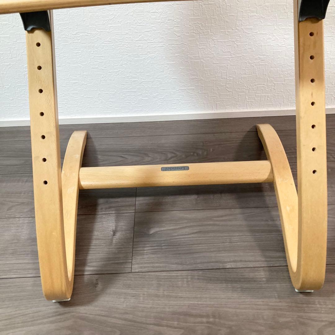 Leander リエンダー　ハイチェア　子供　椅子　チェア　セイフティバー付き