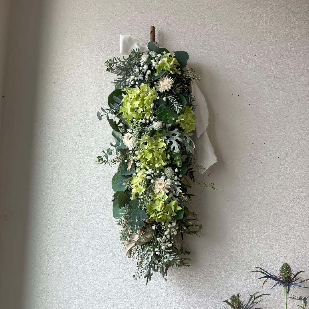 アナベルとユーカリのホワイトグリーンな2Wayガーランド　貝細工　千日紅