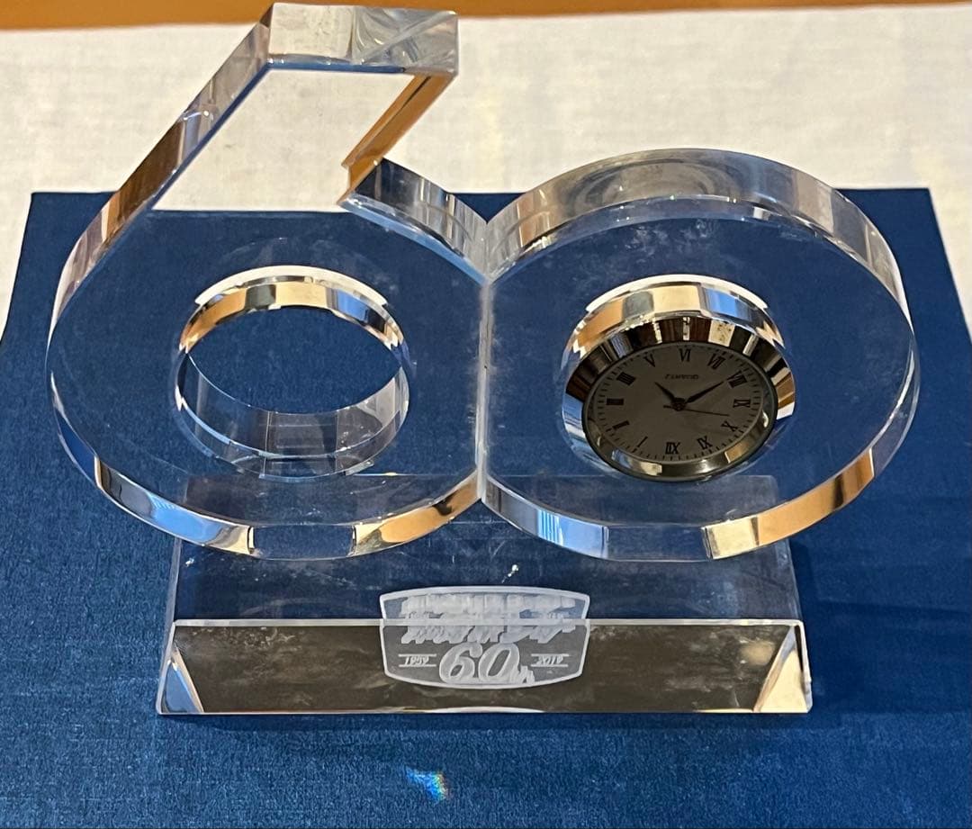 ホンダ　クリスタル製　時計付きオブジェ　希少　レア　自動車