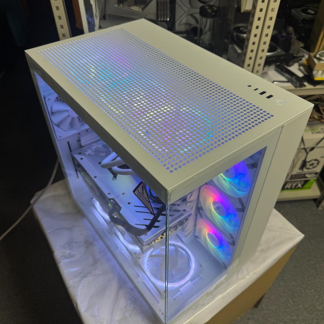 ゲーミングPC/i9 13900K RTX4070Ti 32GB NVMe1TB