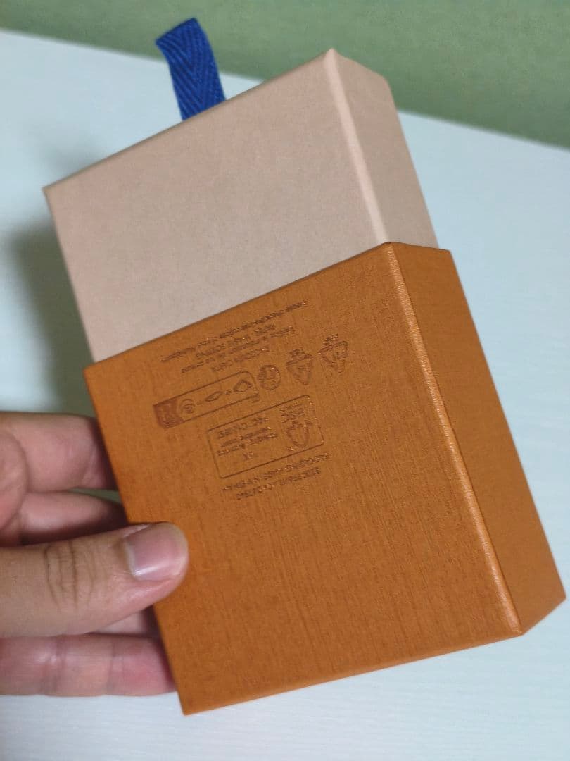 ルイヴィトン カフス LVアワード