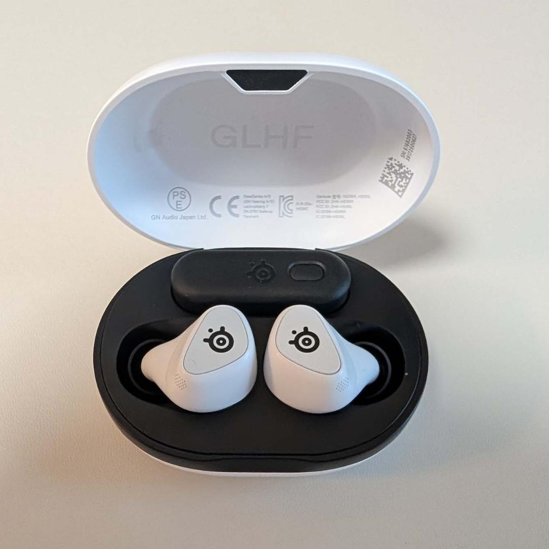 そ*ら様 SteelSeries Arctis Gamebuds ワイヤレスイヤ