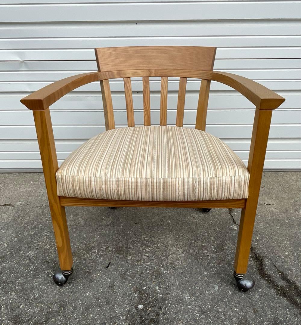 稀少/カリモク家具/ダイニングチェア/アームチェア/椅子/キャスター付き/①