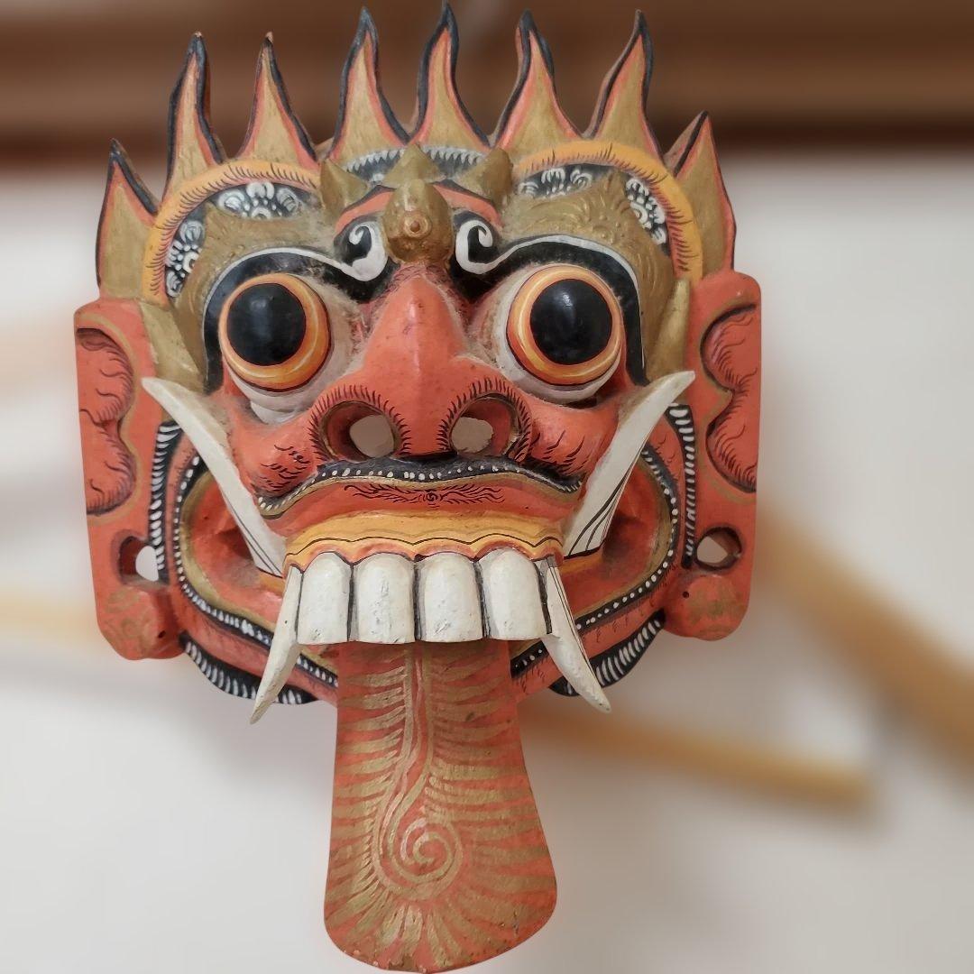 バリの伝統的な木製面、ガムラン、ケチャック、バリ島、神秘的、手彫り、守り神、金運