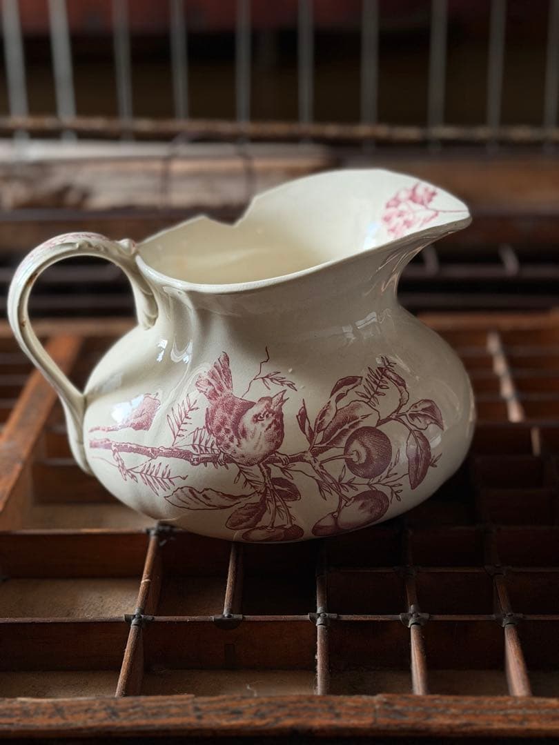 ⚫︎フランスアンティーク⚫︎HB&C ショワジールロワ窯⚫︎深赤色 小鳥のピシェ 器