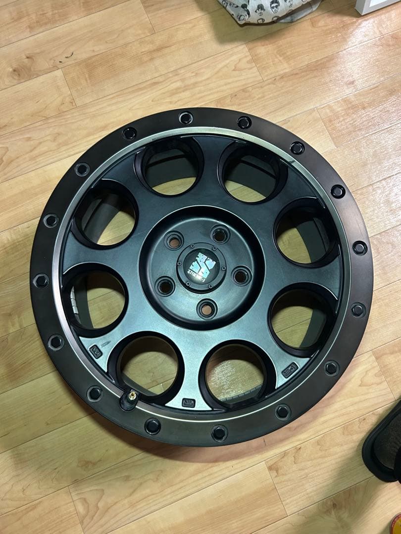 エクストリームJ 18インチPCD127購入前コメント下さい。