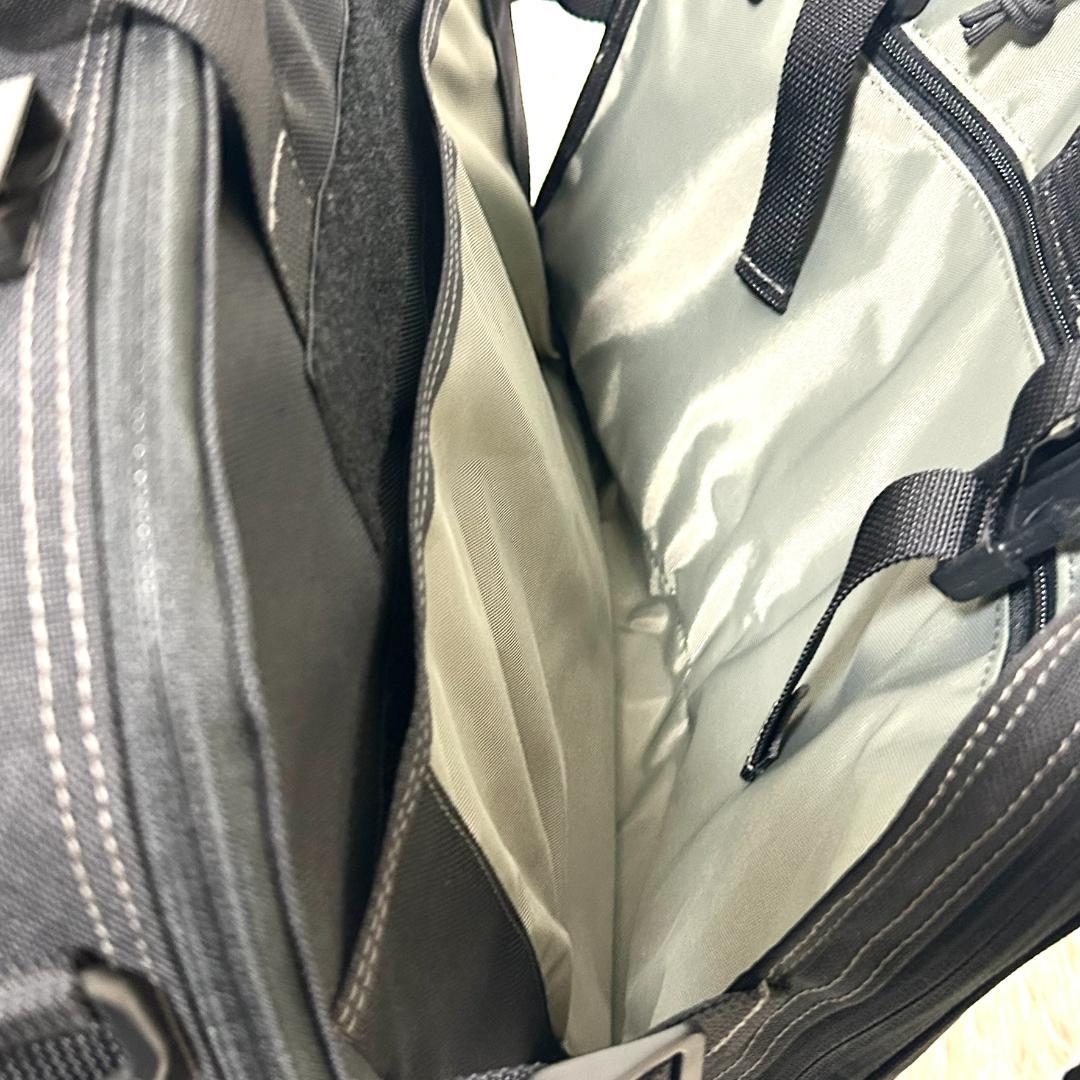 マグフォース バックパック リュック ミリタリー ブラック 黒 大容量