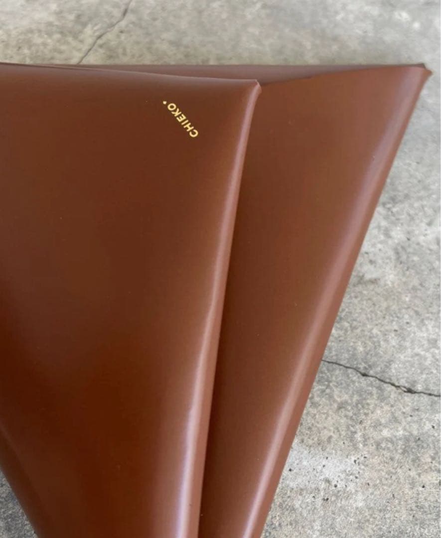 お値下げ中　ORIGAMI- sankaku bag チョコレート色