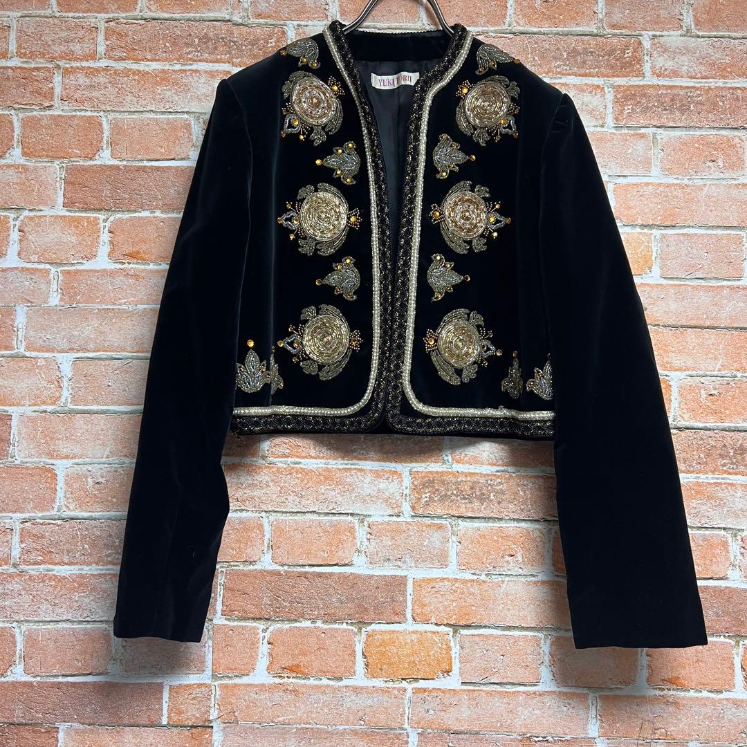 (希少)ユキトリイ　ノーカラーベロアジャケット　金刺繍　パール　グロップド丈　黒