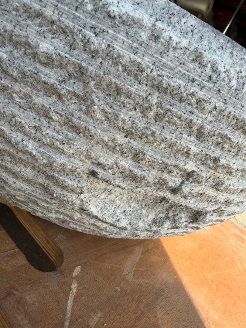 送料込み 餅つき 石臼 鉢形 餅臼 本格派タイプの餅つき石臼 取手付き 美品