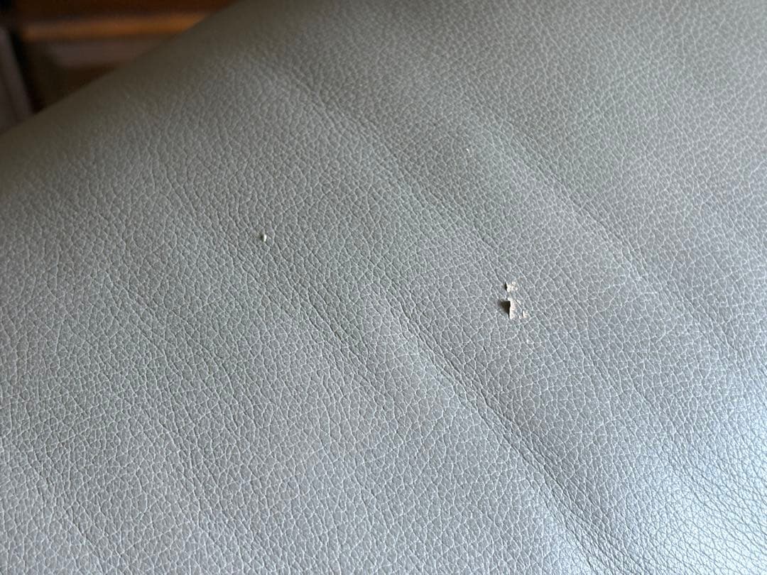 フジファニチア　FUJIFUNITURE パーソナルソファ　本革レザー　YZ