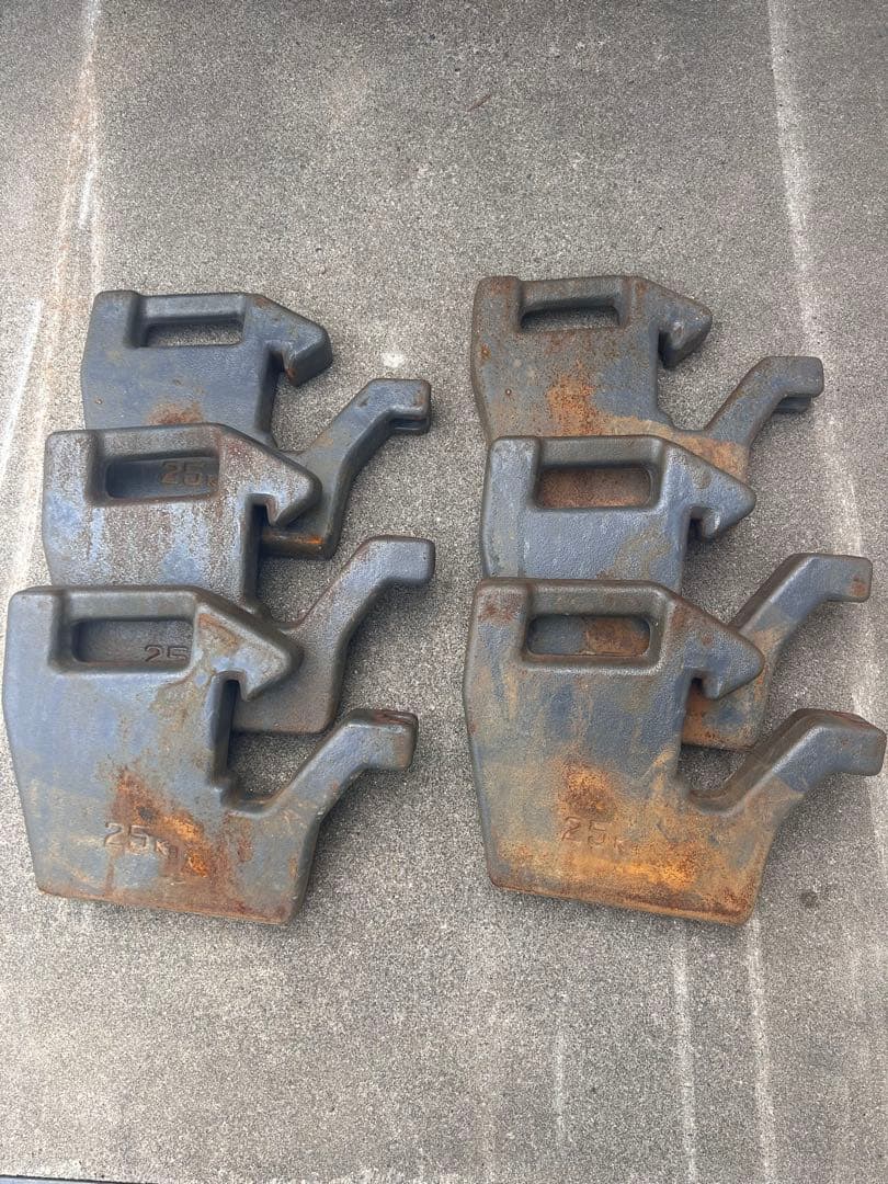 【即購入不可】金属製 25kg おもり　トラクターフロント用