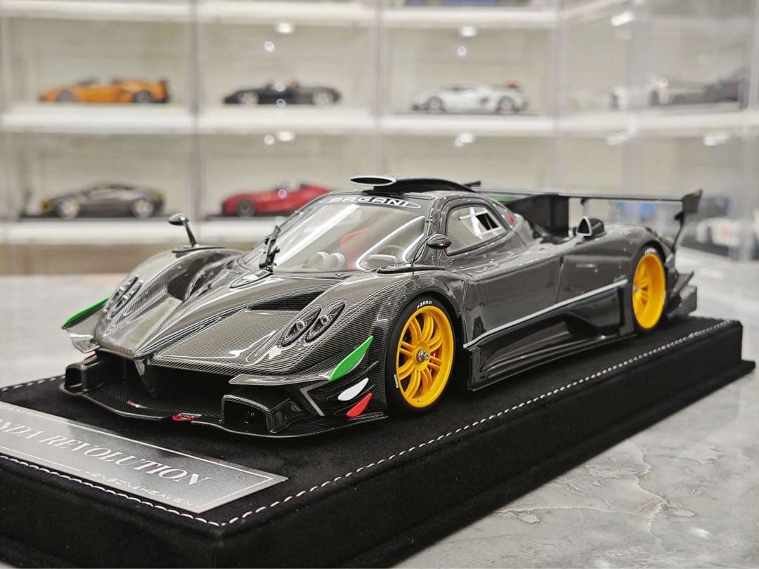 新発売 入手困難 HH モデル 1/18 パガーニ Zonda グレーカーボン