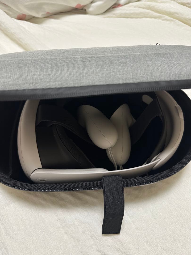  Quest 3 +Elite Strap +専用バッグ　美品・使用少