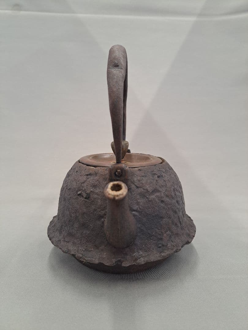 南部鉄瓶　龍文堂造　丸形　小ぶり