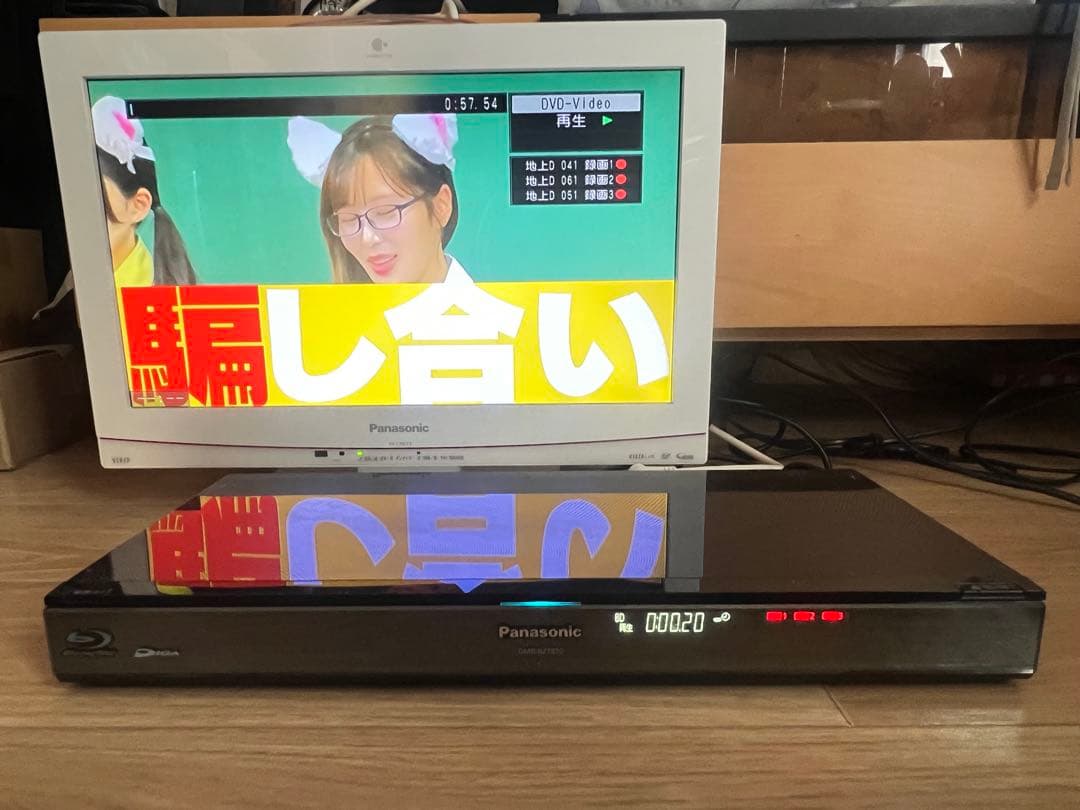 パナソニック　ブルーレイレコーダー DMR-BZT810