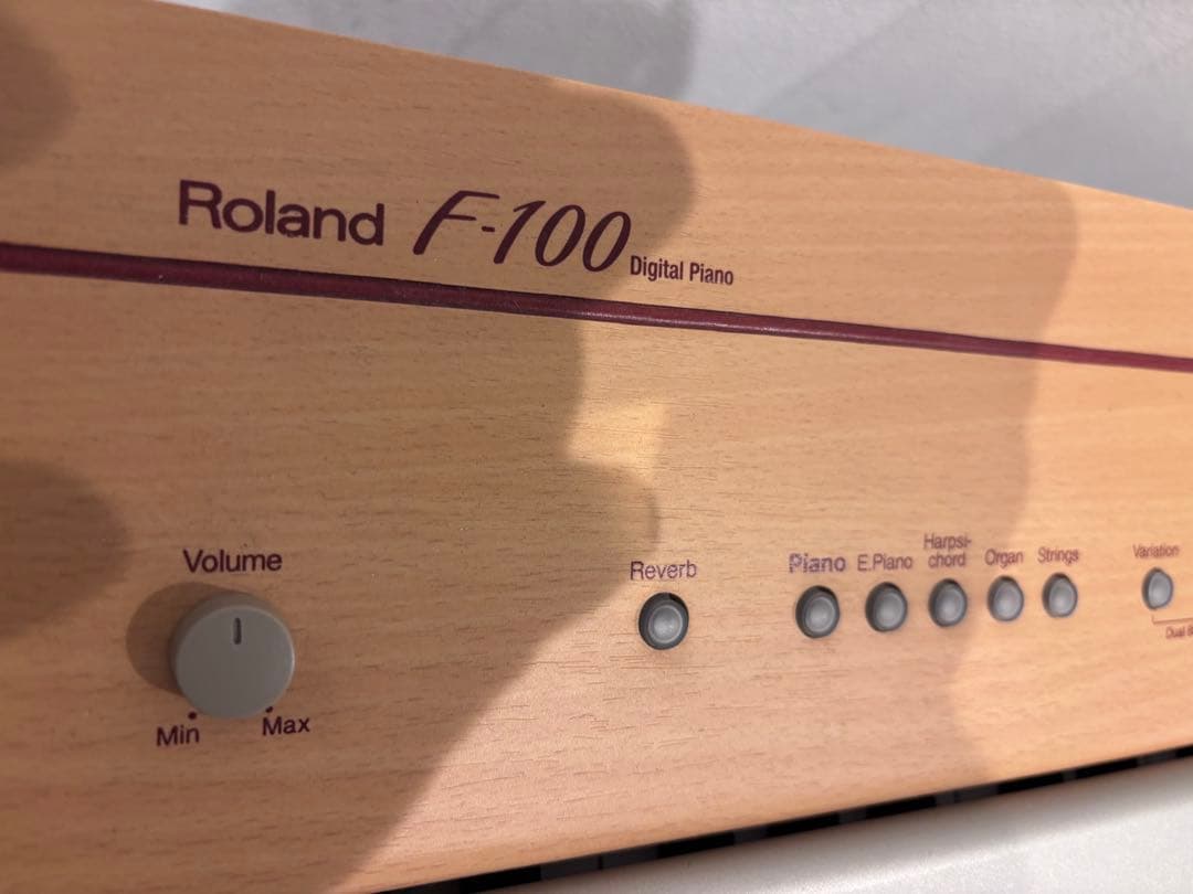 ☘️地域限定送料込⭐️美品⭐️ローランド⭐️Ｆ－１００デジタルピアノ⭐️メイプル木目88鍵