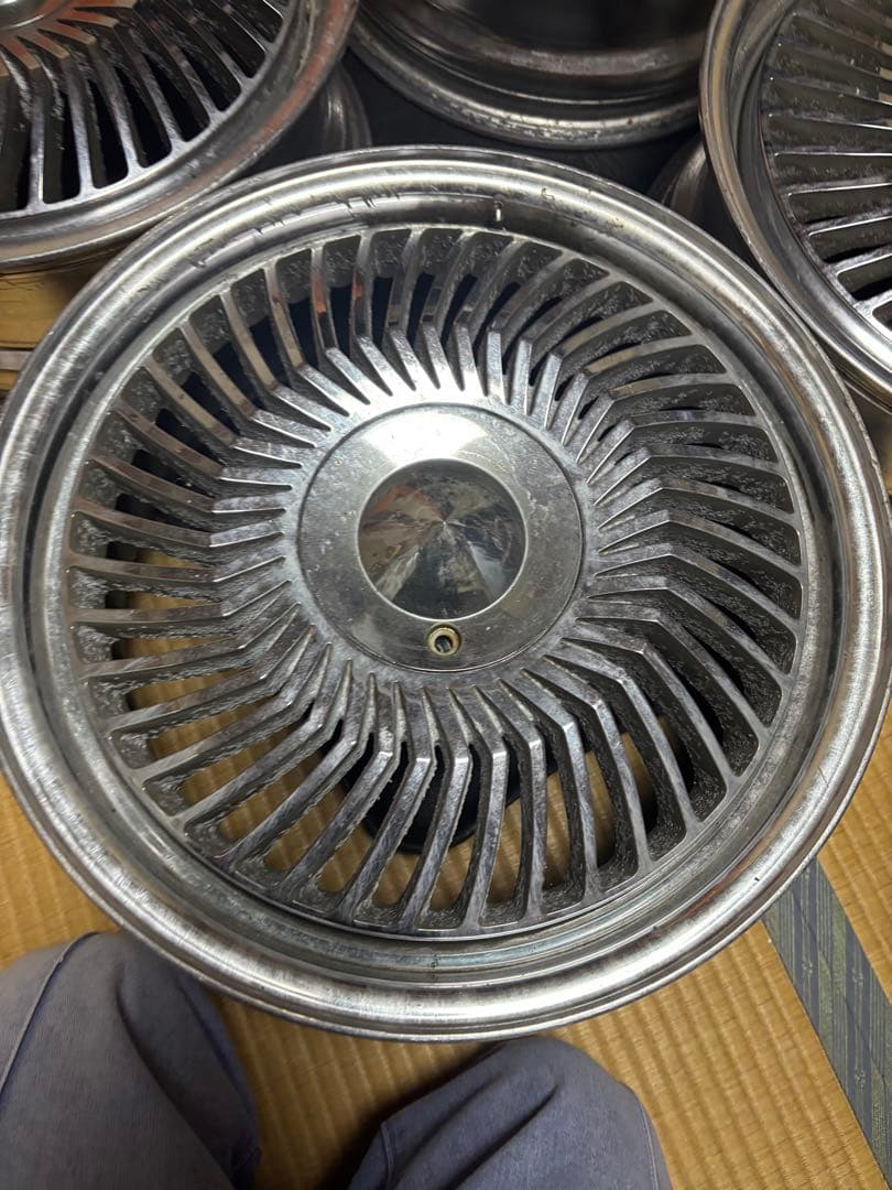 カービング17インチ 4本 クラウン ネオクラシック ！