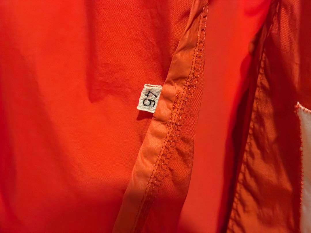 C P COMPANY フード付きナイロンジャケット