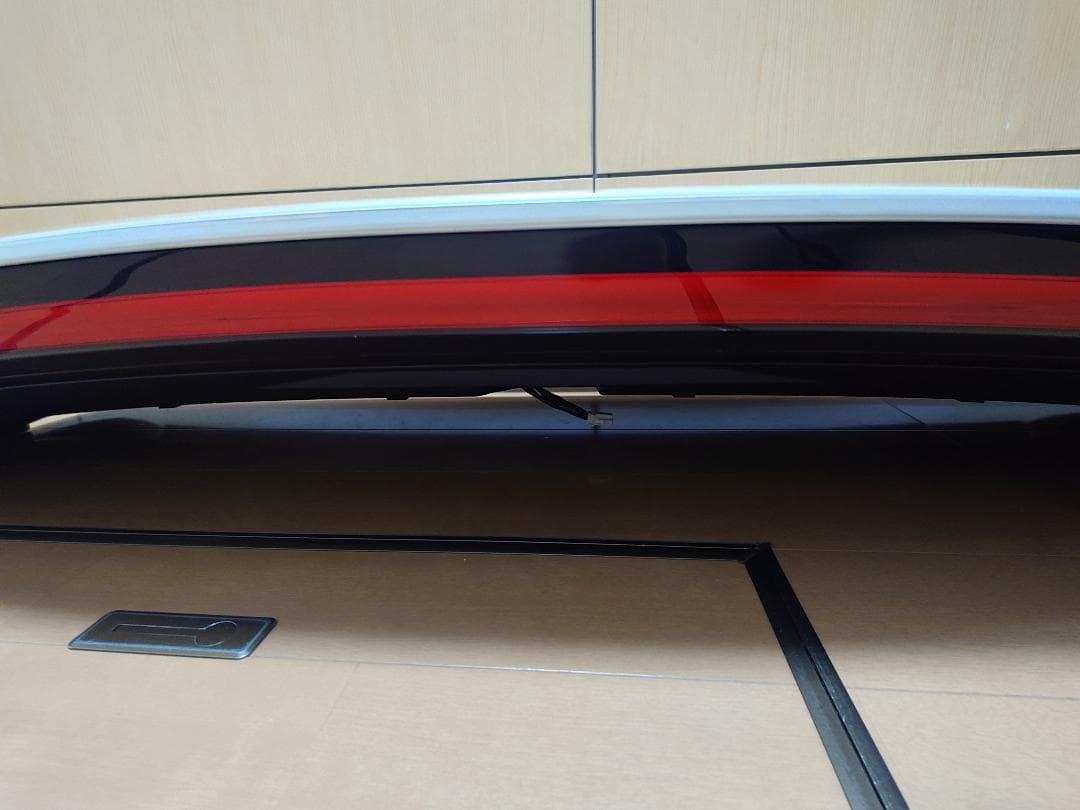 OZ純正美品80ハリアーZ新品ハイマウント付 ルーフスポイラーPホワイトP