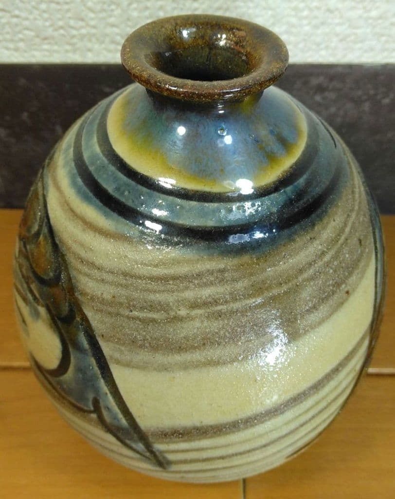 人間国宝 金城次郎 徳利 栞 共箱 未使用美品 壺屋焼 壷屋焼 海老笑魚紋徳利