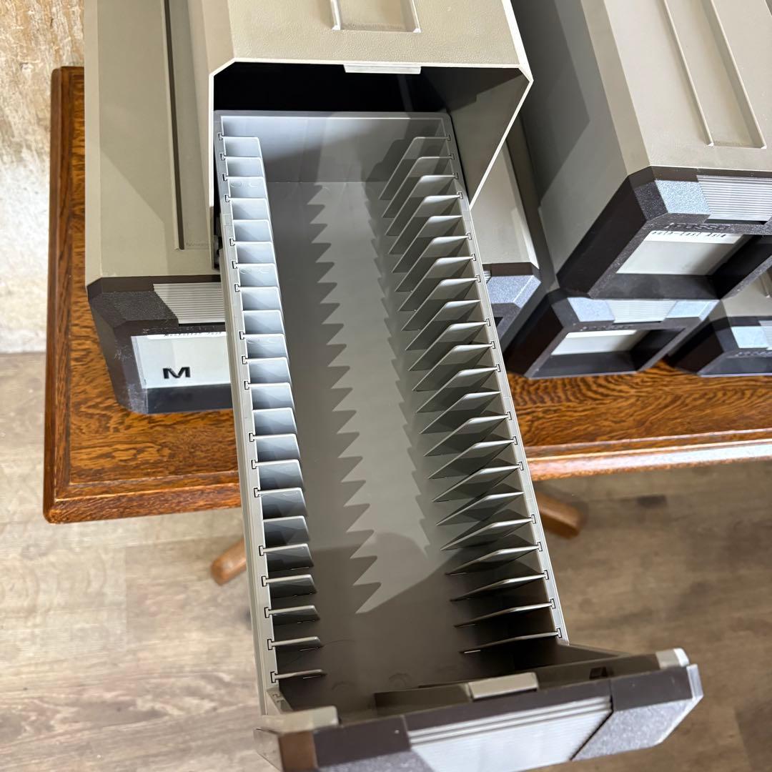 POSSO フランス製　オーディオライブラリー　CD カセット　収納ケースセット