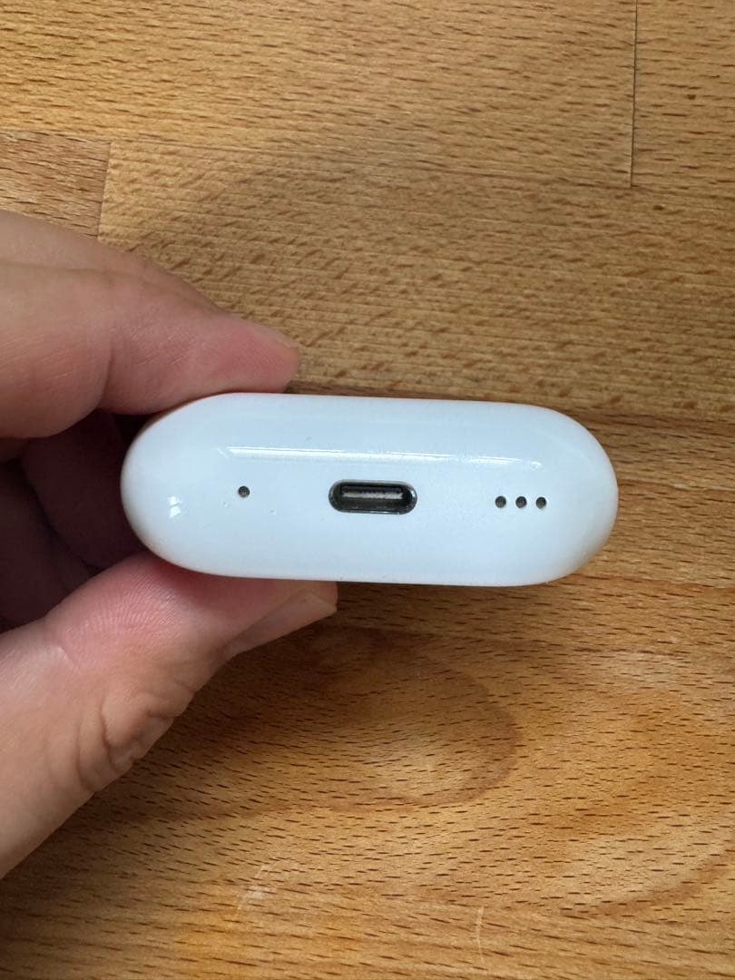 美品　Apple AirPods Pro 2代　usb c 本体