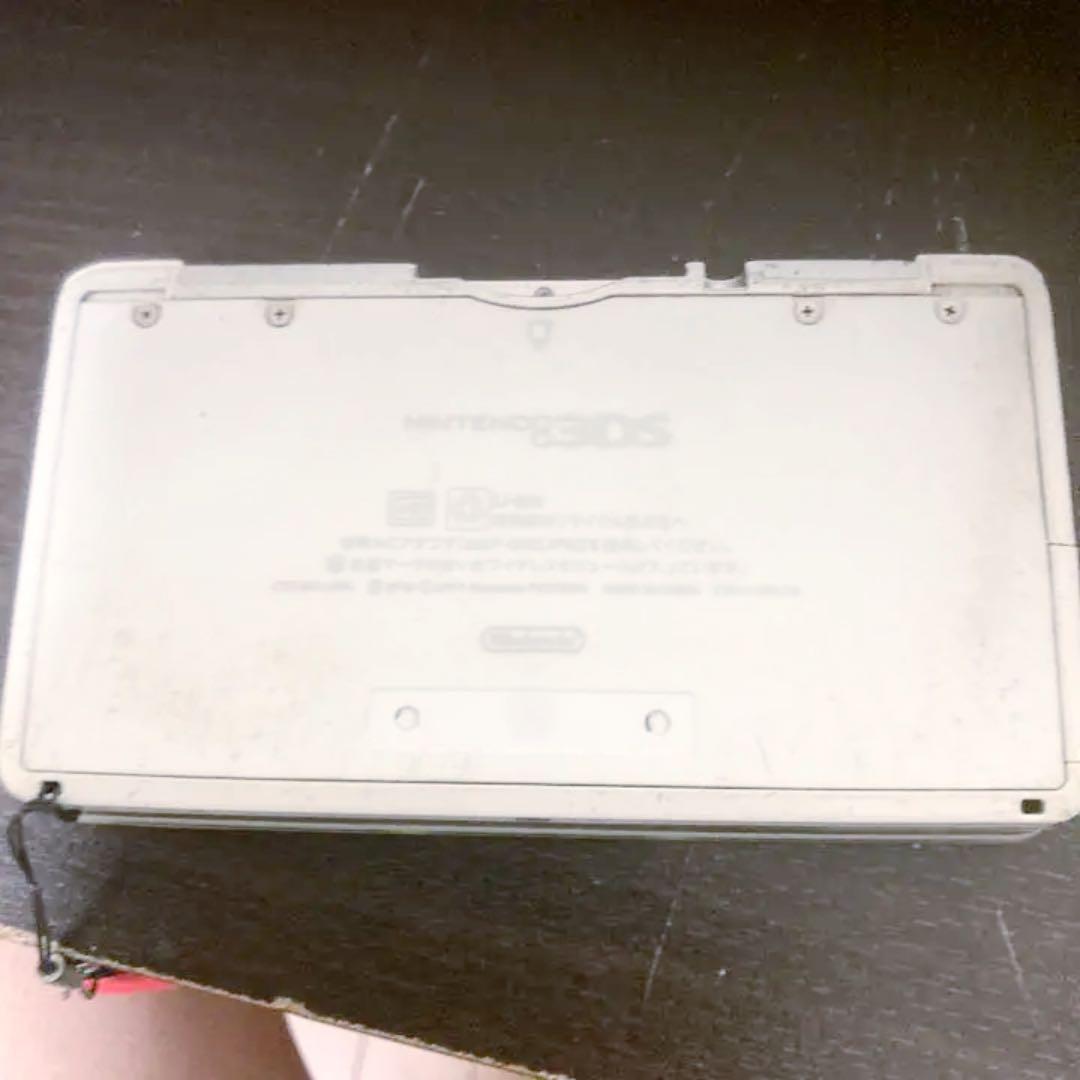 ニンテンドー3DS ピュアホワイト