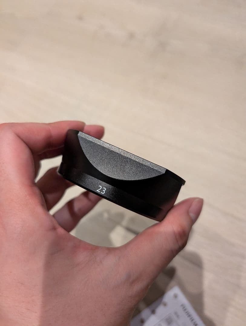 FUJIFILM XF33mmF1.4 R LM WR 純正フード付き