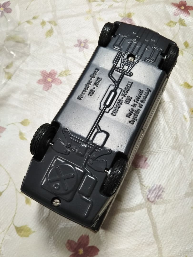 ●3418#0130　ドイツ製メルセデスベンツ190-190Eミニカー　1010