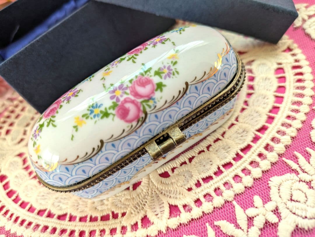 2月のお値下げ✽仏リモージュボックス✽ピルケース✽VINTAGE(修復アリ品)