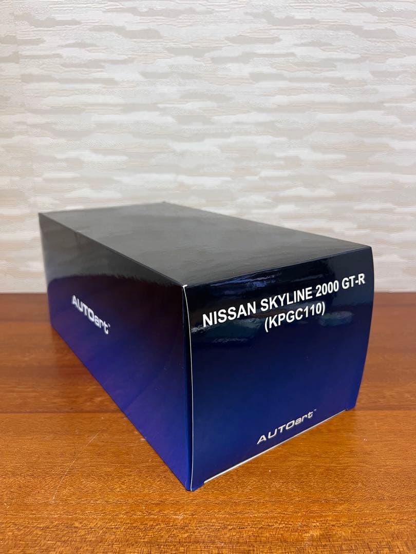 No113ミニカー1/18箱ありNISSAN SKYLINE 2000 GT-R