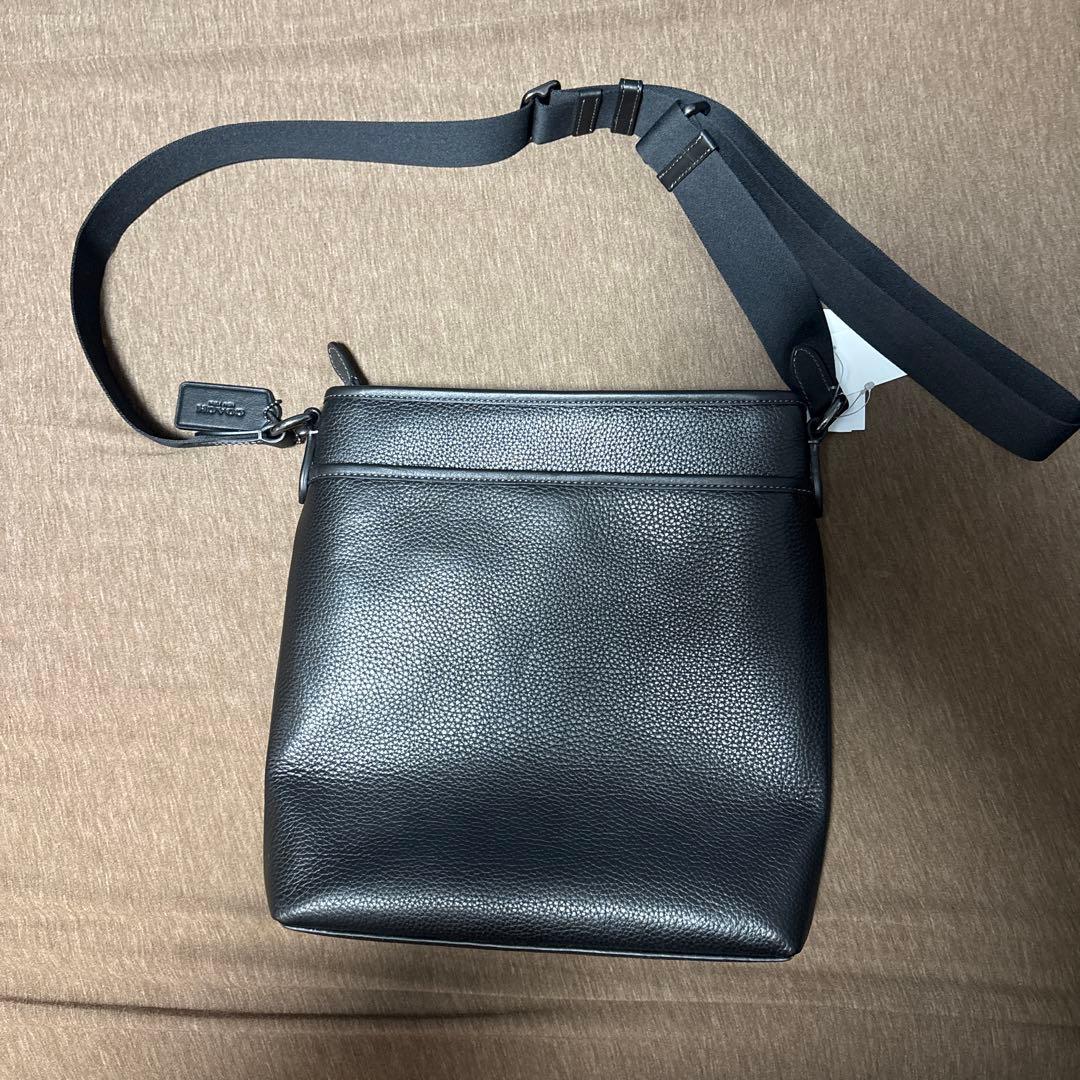 coach メンズ　メッセンジャーバッグ　正規品　新品未使用