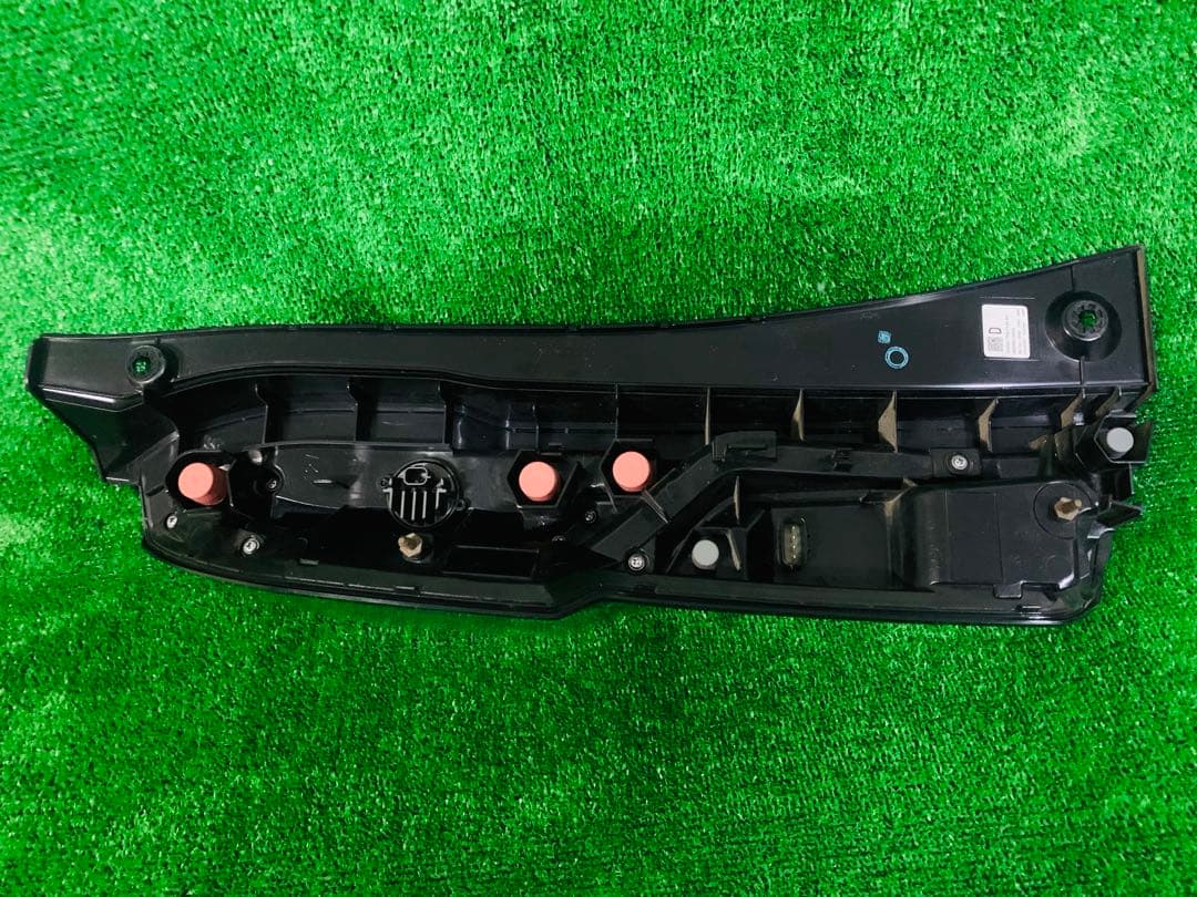 ホンダ N-BOX テールランプ 右 JF3 JF4