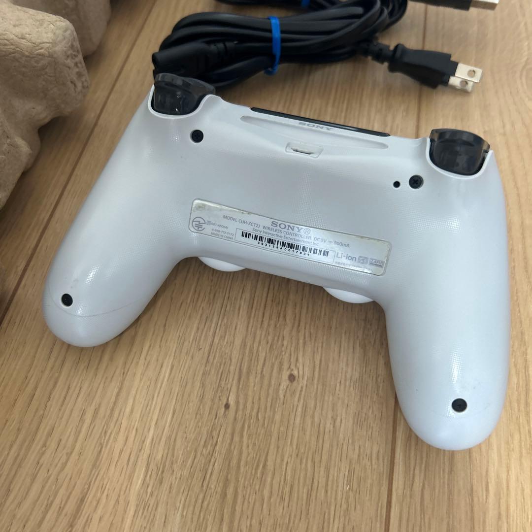 1583 PlayStation4 CUH2200AB02 500GB ホワイト