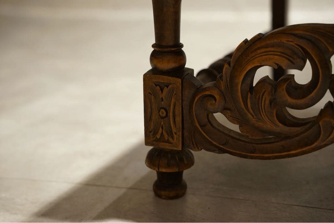 イギリスアンティーク　アームチェア　ヴィクトリアン様式WilliamMorris