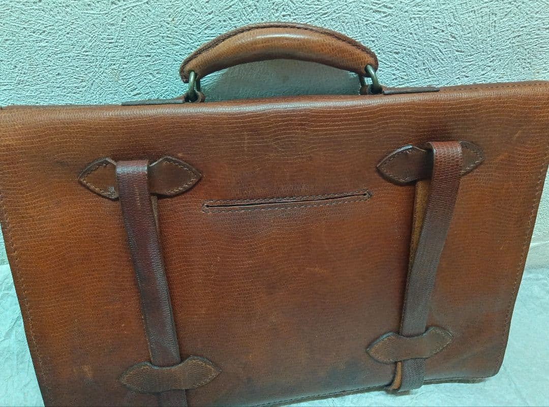ブラウンレザー USAAF カバン、