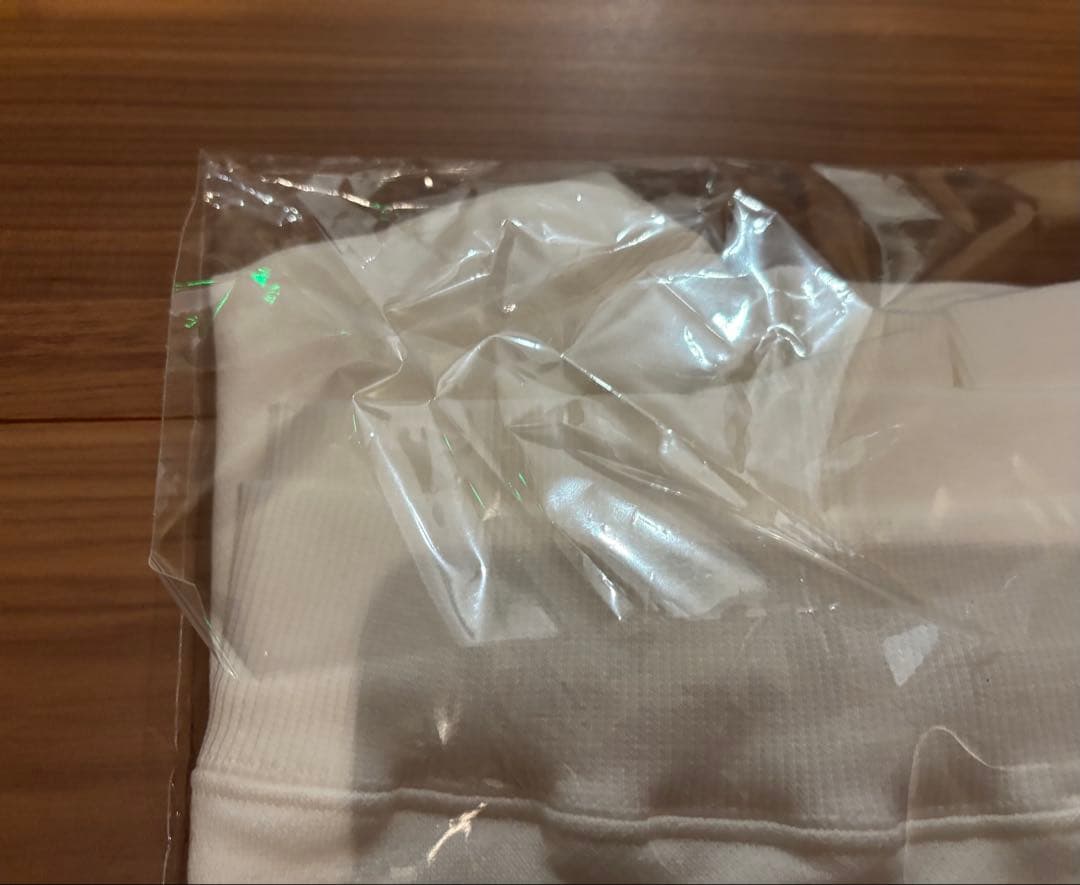 セブンテン ミホカワヒト　menuプリントトレーナー　ホワイト×ミント