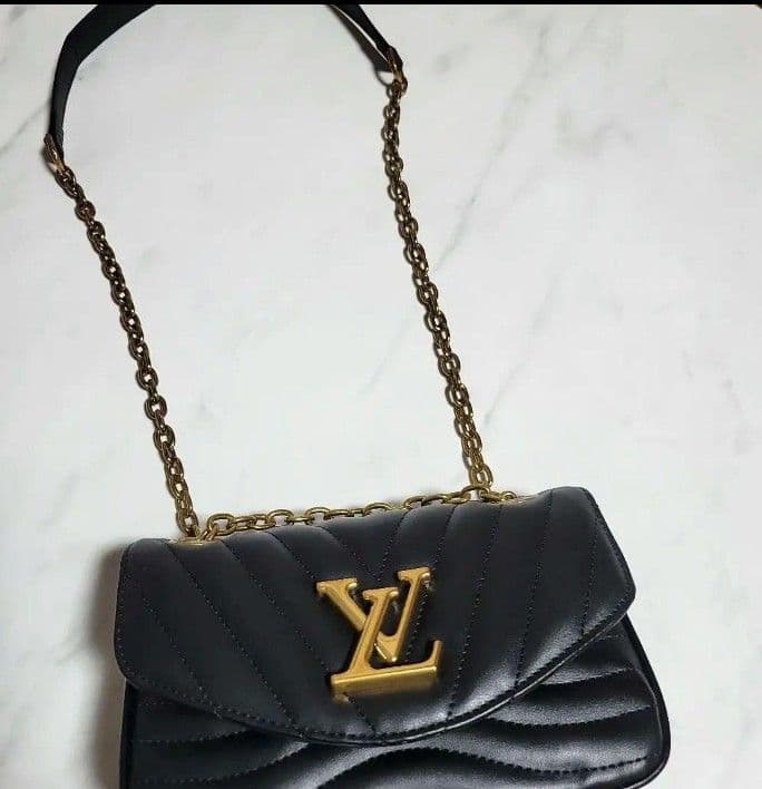 Louis Vuitton ルイヴィトン チェーン ショルダーバッグ【黒】