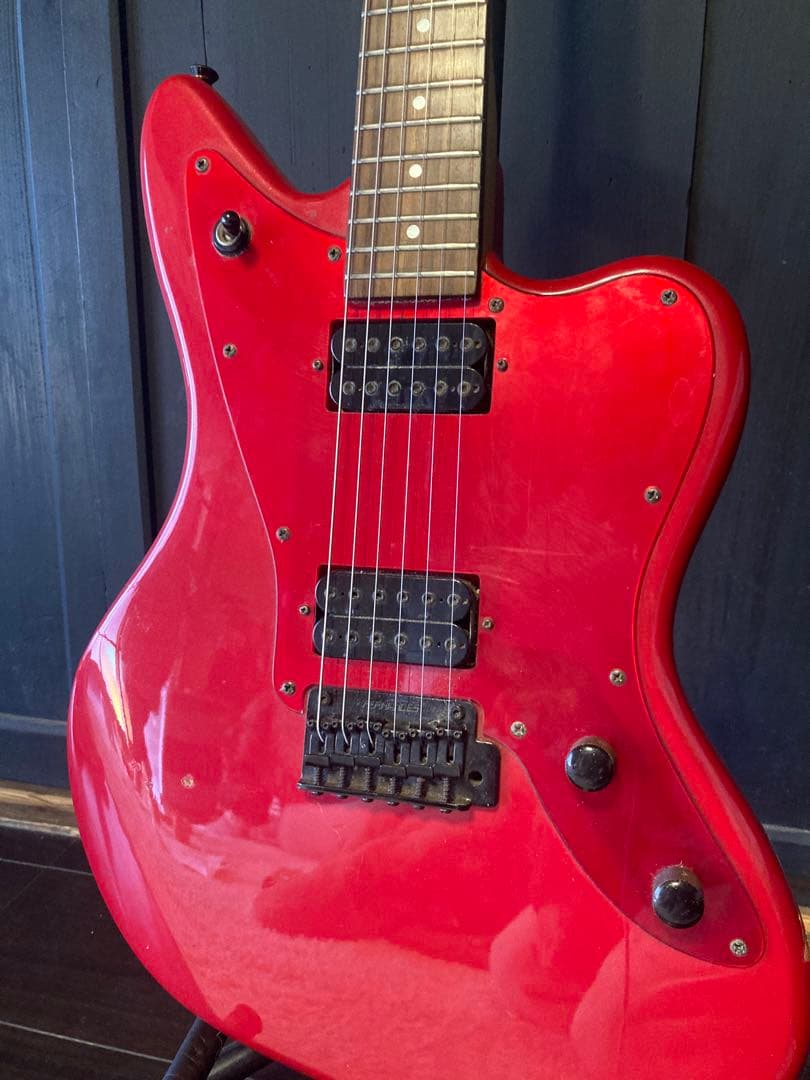 FELNANDES 赤いエレキギター