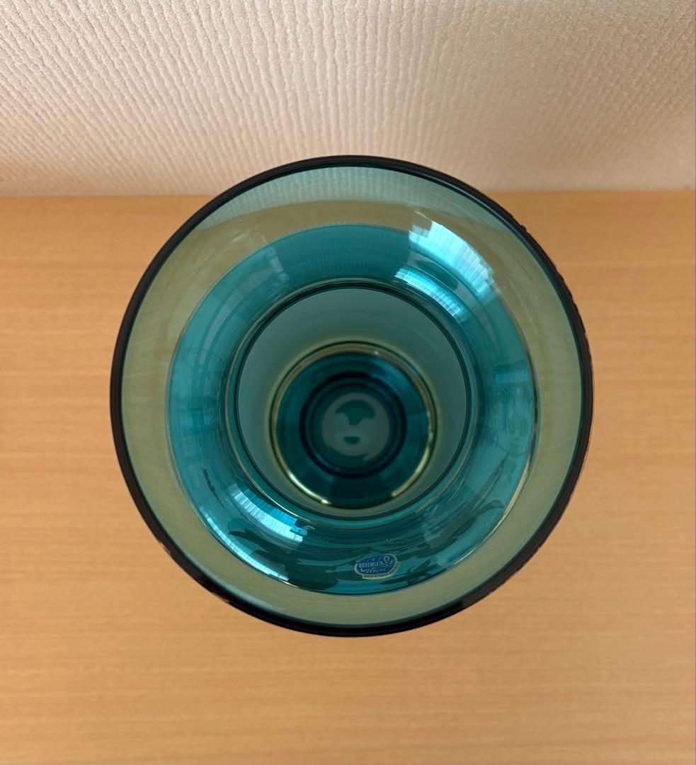 BOHEMIA GLASS 青い花瓶