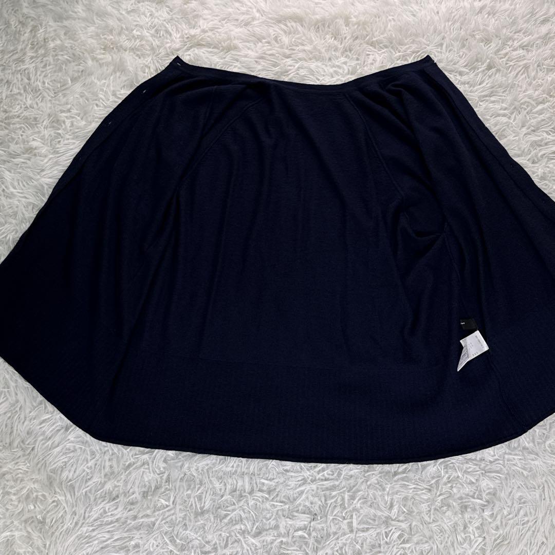 美品✨北欧暮らしの道具店　「開けても閉じても、コーデがまとまるカーディガン」