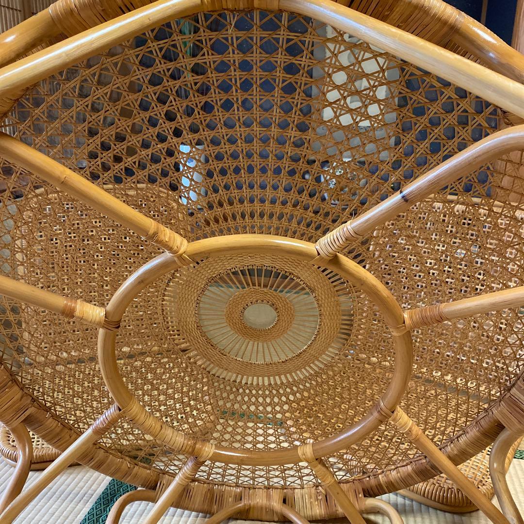 籐　ガラステーブル　ラウンドテーブル　ラタン