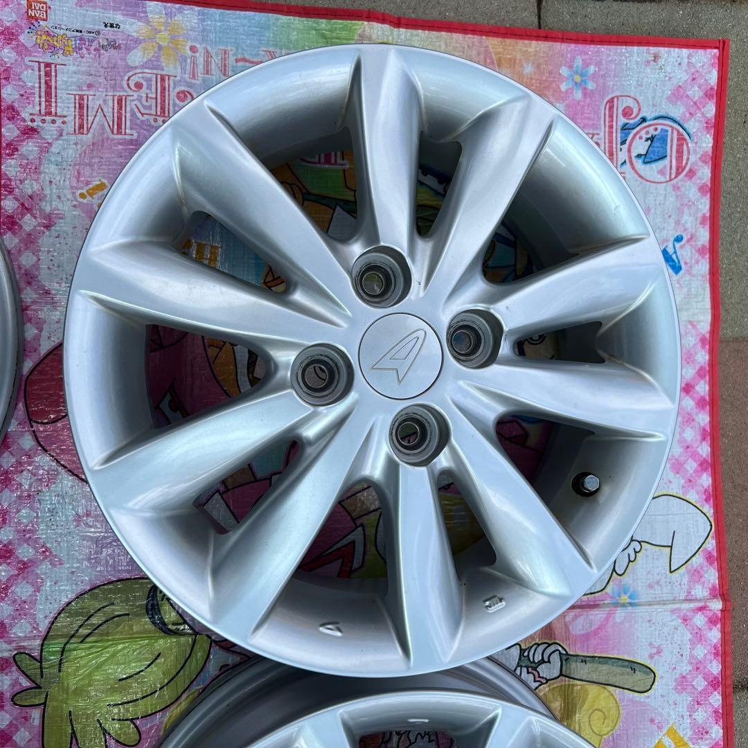 ダイハツ タントカスタム la610s 純正アルミホイール 14インチ