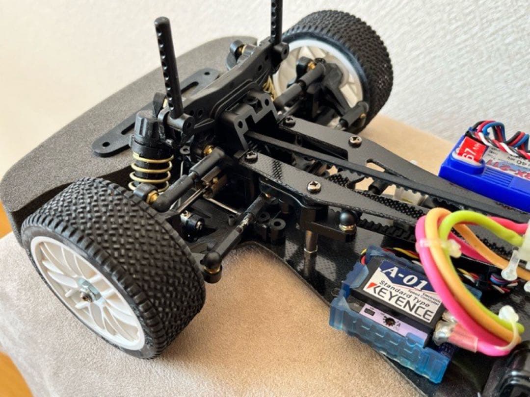 当時物 TA04-PRO ベルト駆動 4WD RCシャーシキット 未走行車